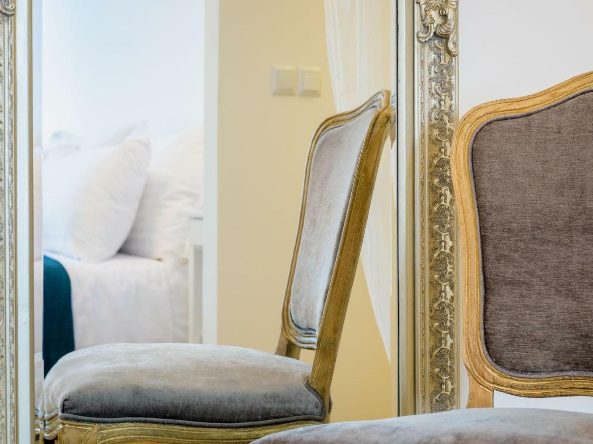 Superior Central Stay Загреб Екстериор снимка