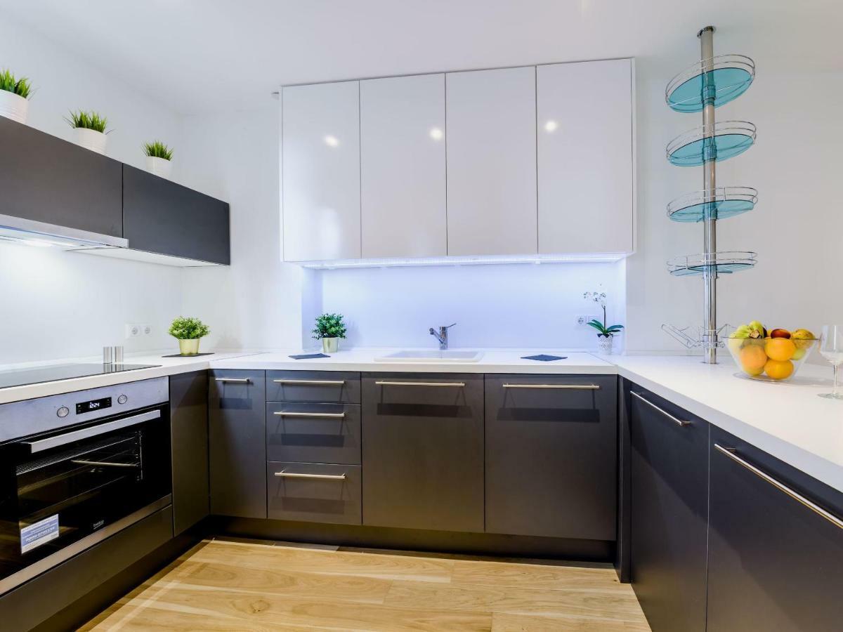 Superior Central Stay Загреб Екстериор снимка
